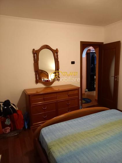 Apartament 2 camere decomandate, Nicolina. - 4