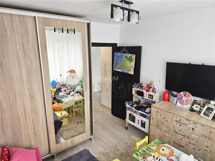 SEMICENTRAL - ETAJ 3 - LIFT - GARAJ SUB BLOC - 3 CAMERE - CENTRALA PROPRIE - CLI - 6