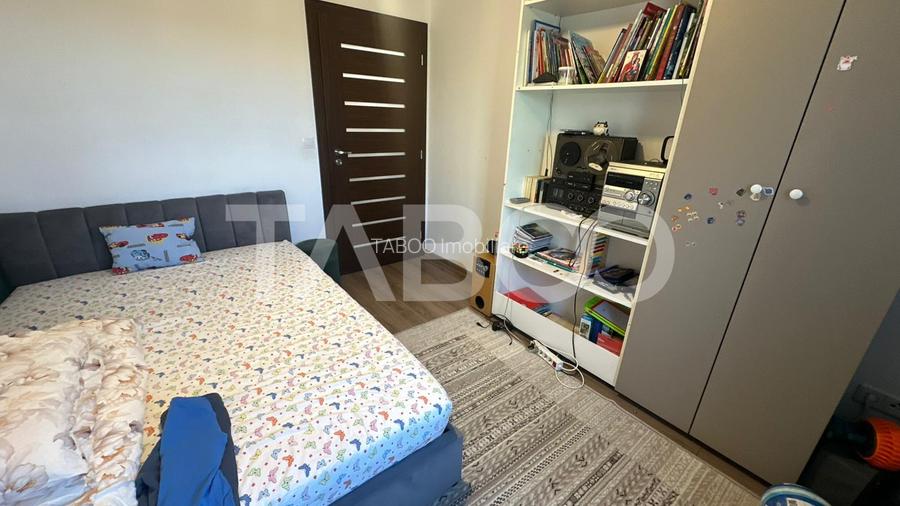 Apartament 4 camere decomandat 2 bai pivnita zona Strand Sibiu - 8