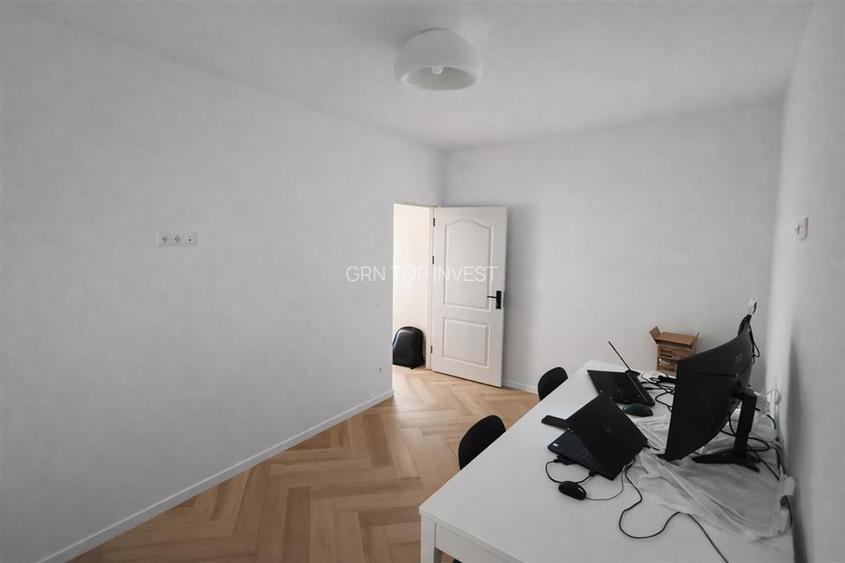 Apartament NOU de LUX 3 camere balcon si parcare Turnisor - 13