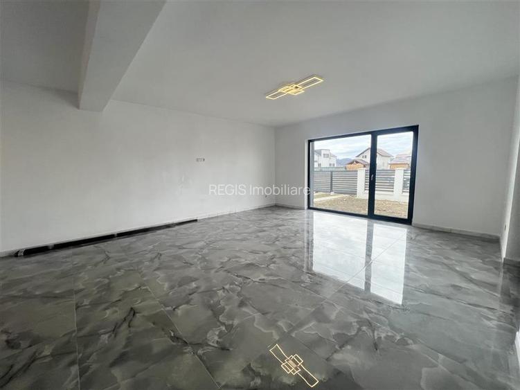 Casa individuala Cristian incalzire in pardoseala si garaj - 4