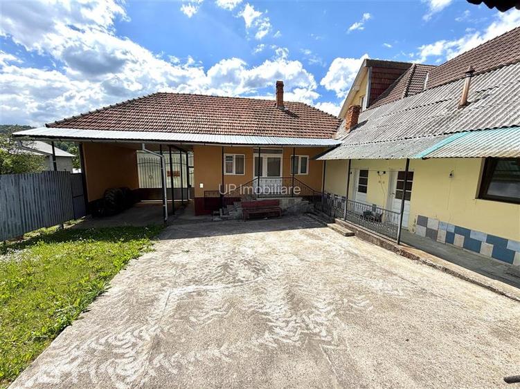 CASA DE VANZRE | 4 CAMERE | 978 MP TEREN | ROSIA | BIHOR | - 2