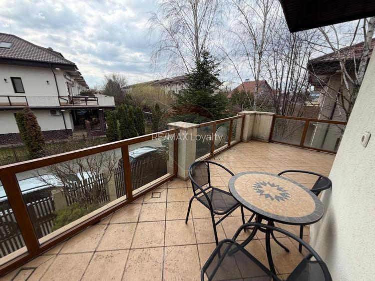 De vanzare Casă / Vilă cu 9 camere la lac cu piscina - 8