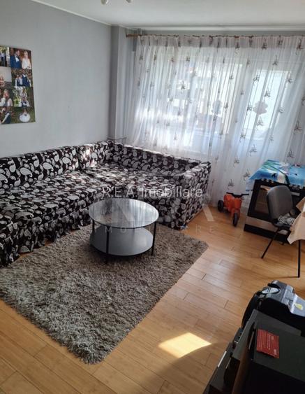 3 camere, et 8/10, bloc 1978-Drumul Taberei - 2