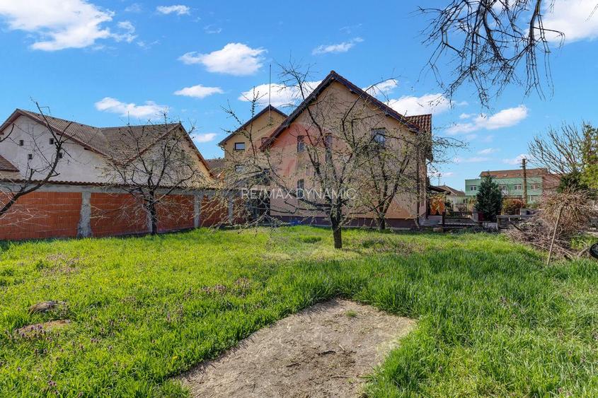 Oportunitate rară în Chișineu-Criș: locuință și spații comerciale - 17