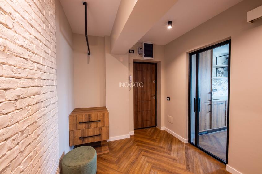 Apartament renovat cu 3 camere | Bloc 1982 | Centrul Vechi Km0 - 9