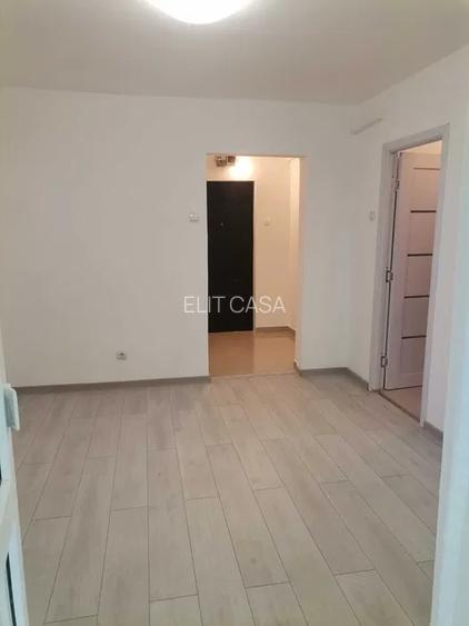 Apartament cu 2 camere, etajul 2/10, zona Podu Ros - 3