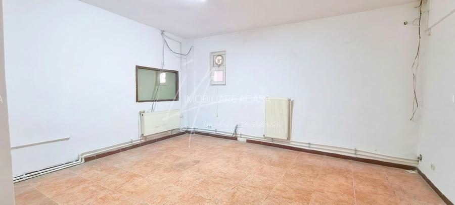 SPATIU COMERCIAL STRADAL 108 mp STR. MAICA DOMNULUI NR. 41 / B-DUL LACUL TEI! - 18