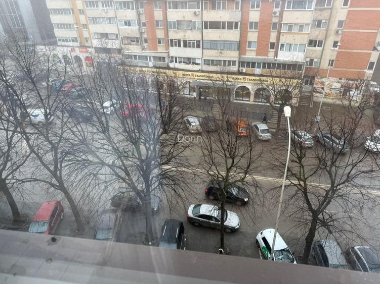 Apartament 110 m, strada Babadag, vis a vis de BT - 13