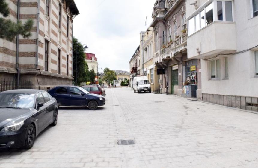 3 Camere 98mp Zona Ultracentrală Lângă Biserica Greacă - 8