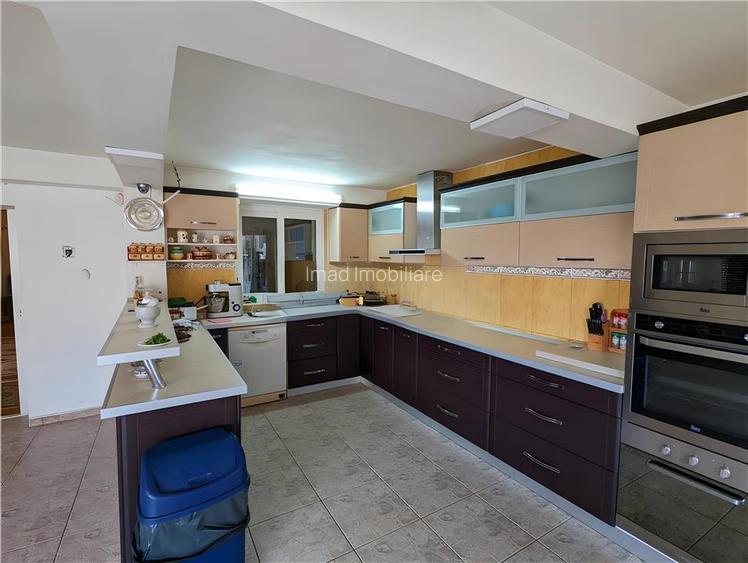 Vila Impresionanta cu peisaj de poveste & Teren 12.000 mp - Candesti, Dambovita - 9