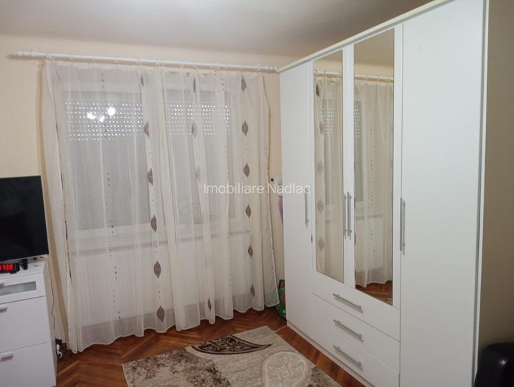 Casa 3 camere in Nadlac renovata recent - 4