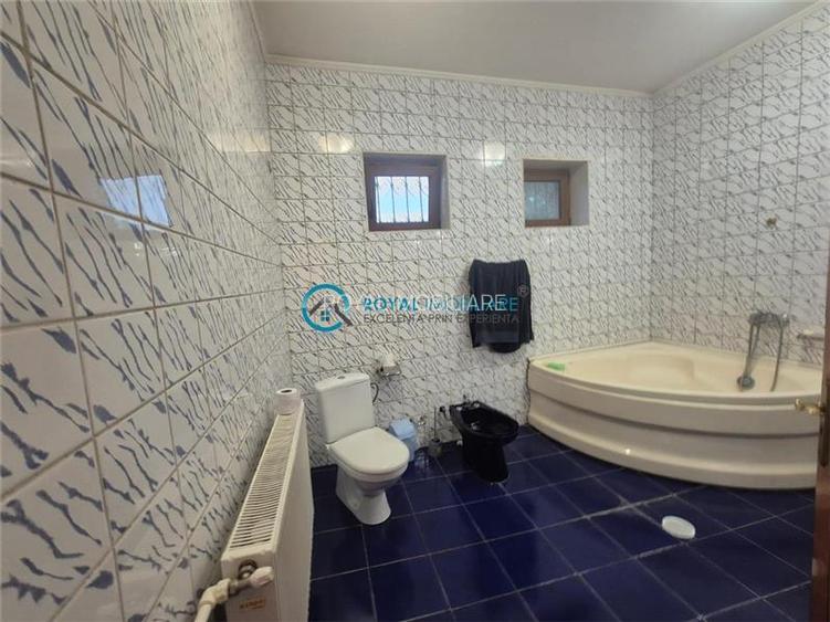 Royal Imobiliare - Vanzare Casa Zona Lupeni - 24