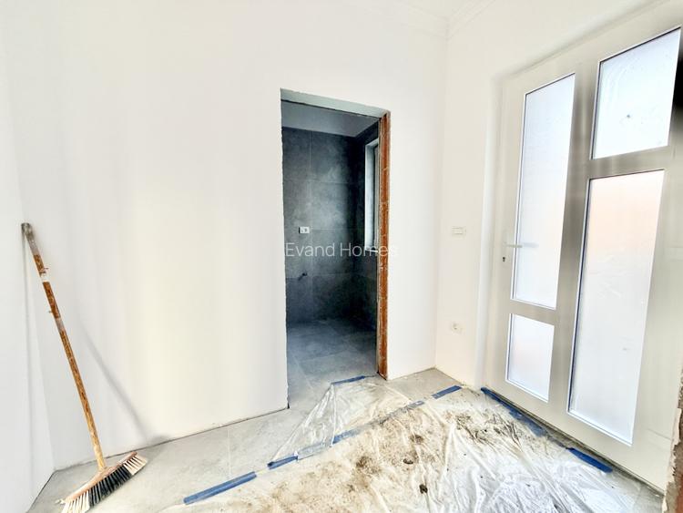 Duplex despartit prin camera tehnica - 81 mp - Mosnita Noua  - 12