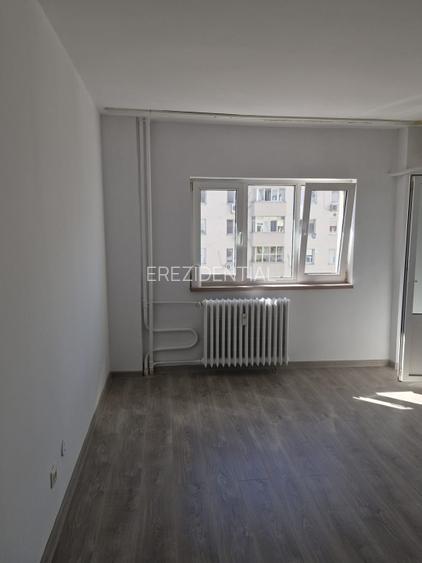 Garsoniera - Decomandata - MIhai Bravu  - 3