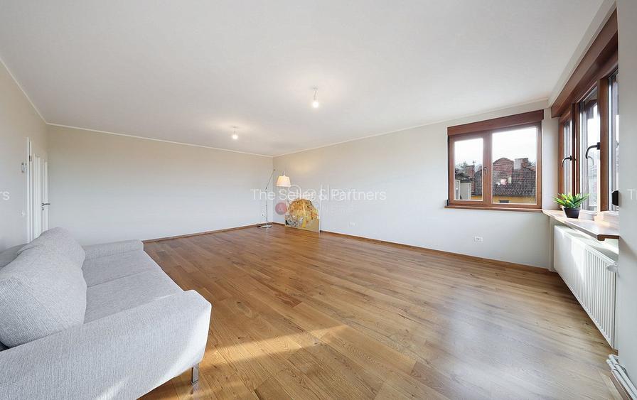 Apartament deosebit intr-o  vila  situata pe Dealul Cetății - 8