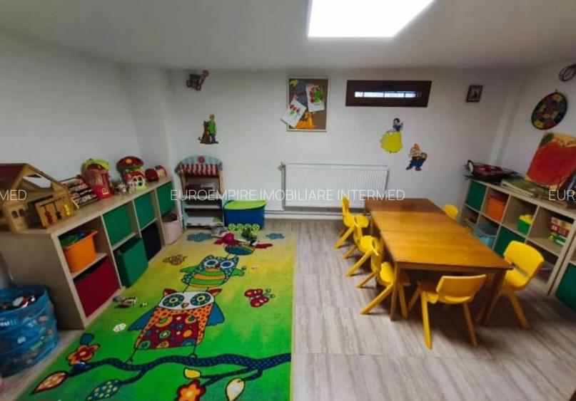 Vilă D+P+1+M de închiriat cu 10 camere, zona Stadion - 2