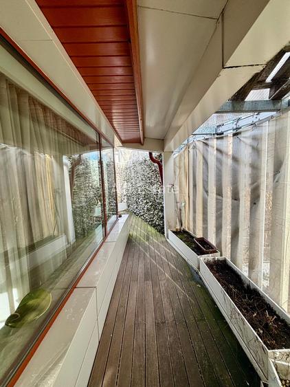 Vila De Inchiriat 11 camere  D+P+2 Timpuri Noi 12 Locuri Parcare 500 mp - 8