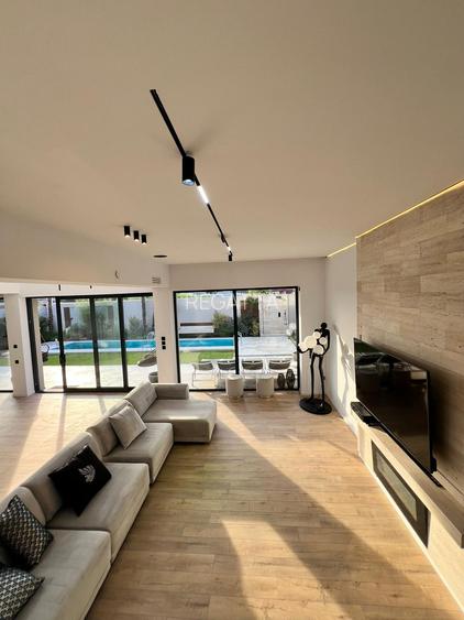 Casă individuală cu 6 camere în Petrești - 16