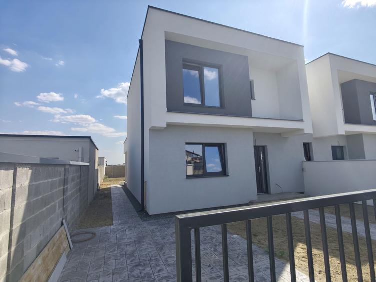 1/2 Duplex Sacalaz P+E,4Camere,2 Bai,Proiect Modern