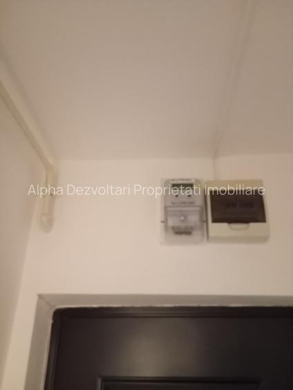 Titan, Piata 1 Decembrie 1918, str. Postavarul - 2