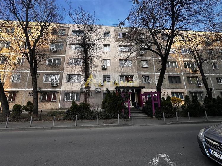 Apartament 3 camere Sector 4 Mobilat si Utilat - 2