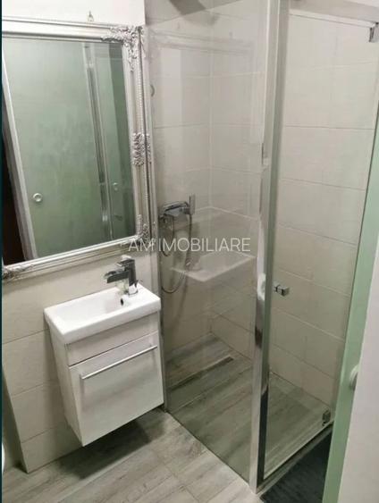 GARSONIERA BUCATARIE INCHISA, BLOC NOU, MOBILAT/UTILAT MODERN, CURAT - 5