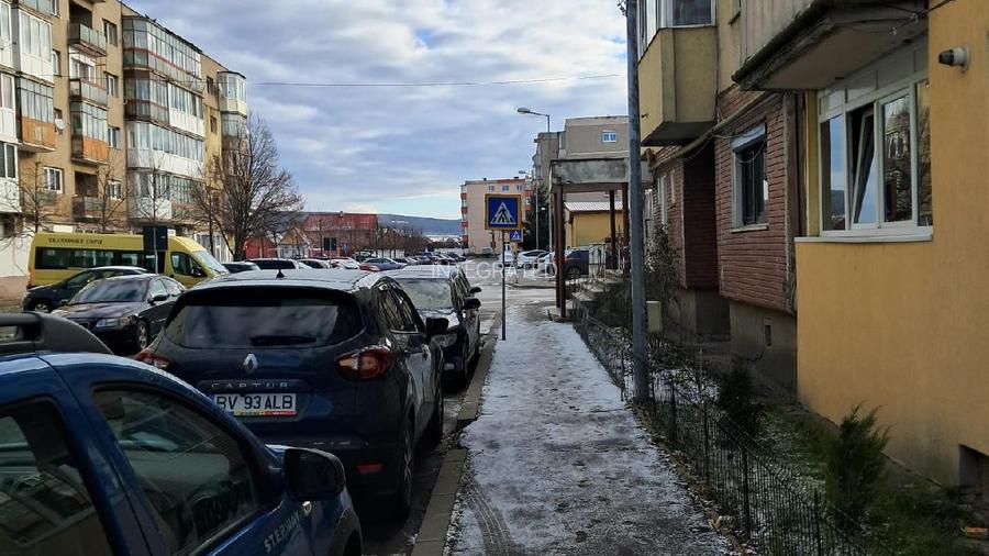 Feldioara - strada Brazilor, Apartament cu 2 camere decomandat - 52 mp - 3