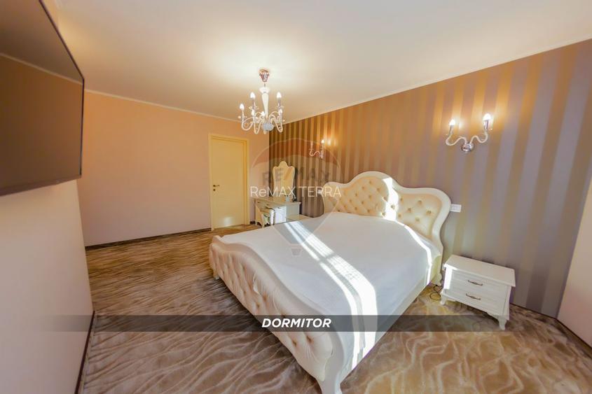 DE VANZARE Casa de Familie cu Piscina si Mult Spatiu Exterior - 5