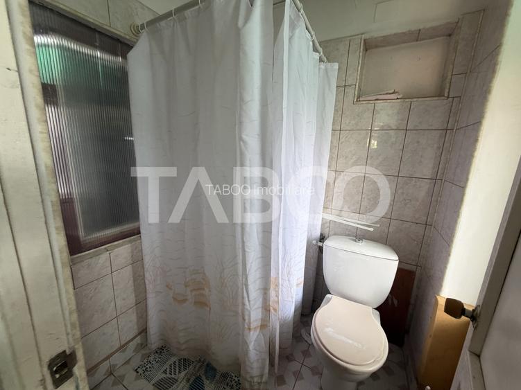Casa de vanzare 3 camere 134 mpu teren liber 143 mp garaj Fagaras - 9