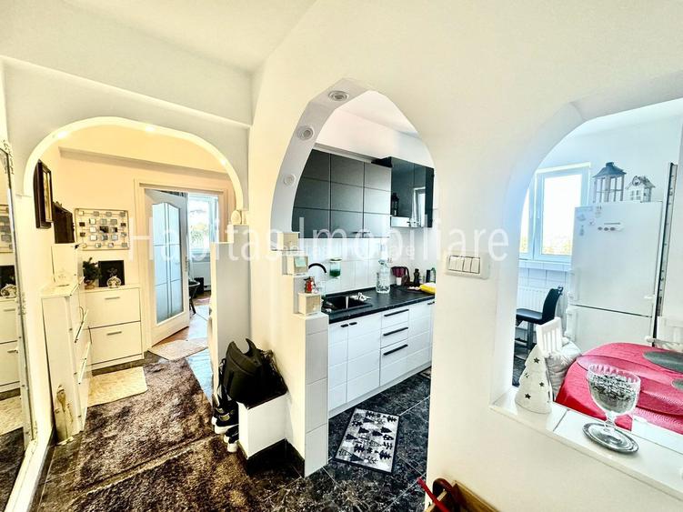 2 camere decomandate 70 mp et2 + parcare - Str Republicii - Centru - 15