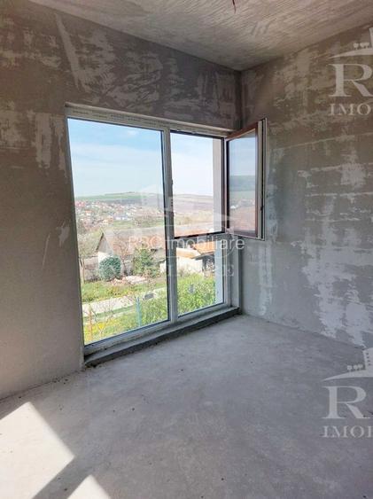 Case noi cu teren in Chinteni - 9