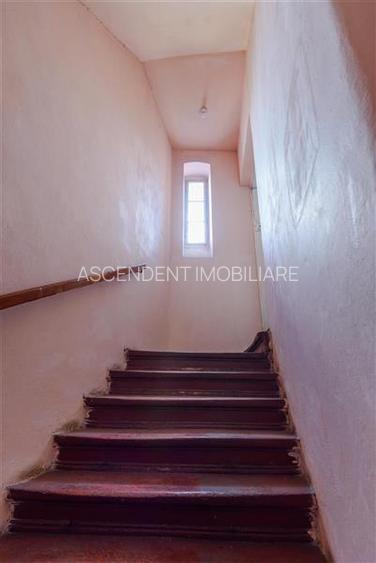 Nivel in vila, curte deosebita, priveliste, Central, Brasov - 57