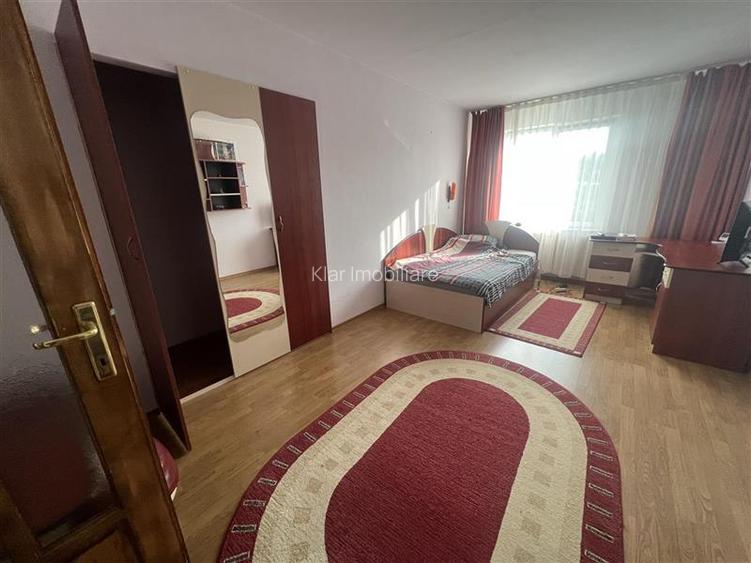 Inchiriere casa la cinci minute de Big pentru clinica salon sau locuit - 14