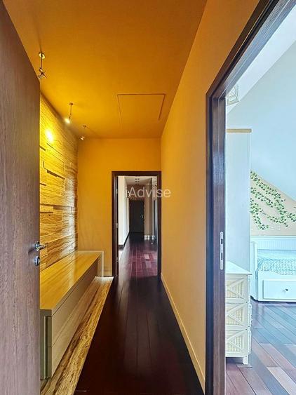 PENTHOUSE EXCLUSIVIST - 23