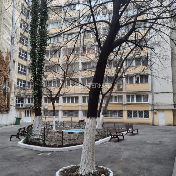 COMISION 0% UNIVERSITATE, AP 4 CAM, BD. N. BALCESCU, IMOBIL STRADAL, AN 1961 - 3