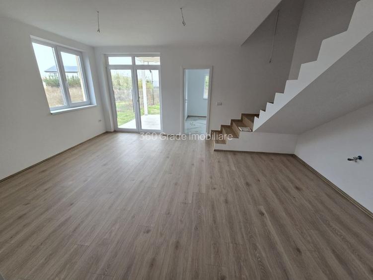 DUPLEX DE VÂNZARE Calea Medveș Comision 0% - 9