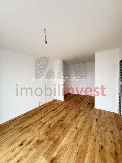 Apartament 4 camere de vanzare Pipera in bloc cu vedere la lac - 10