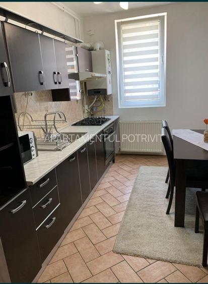 Apartament cu 2 camere decomandate si balcon -Zona centrala, Str. Eroilor - 3