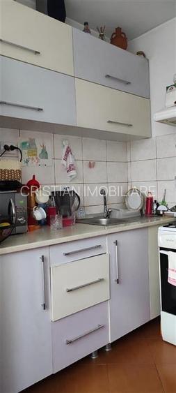 Ap 3 cam conf 1 Scolilor 75 mp mobilat si utilat - 13