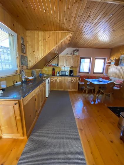 Case în Băile 1Mai - 2