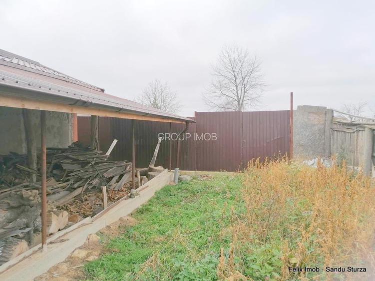Lipova, gospodarie completa, 2 case si 2900 mp teren - 3