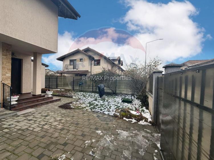 Casă / Vilă de vanzare in Otopeni, ansamblu rezidential, langa centru - 21