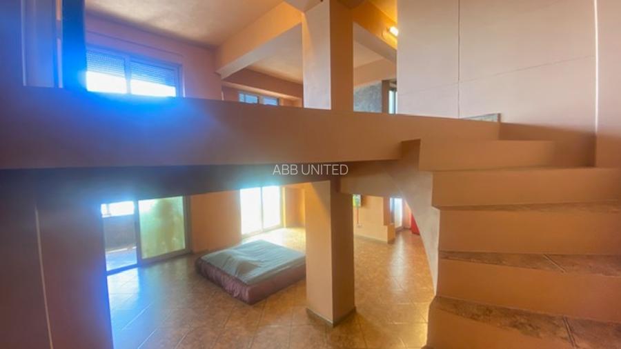 Bd. Unirii 5 camere Loft ! - 2