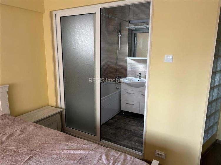 Apartament generos 3 camere Zona Centrul Civic -Brasov - 16