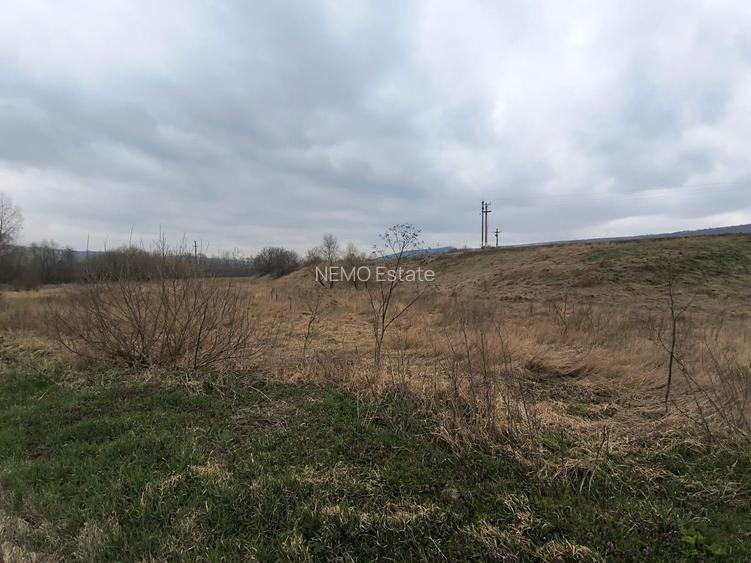 Teren 12.400 MP | 180 ml deschidere E85 | Pătrăuți | 70.000€ - 4