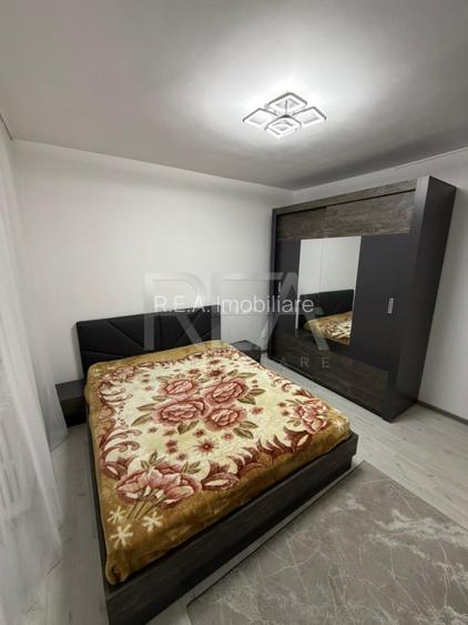 2 cam decomandat - Piata Progresului - Ghimpati - 10