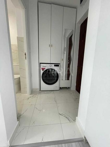 Garsonieră renovată integral în zona Farmec The Office. - 6