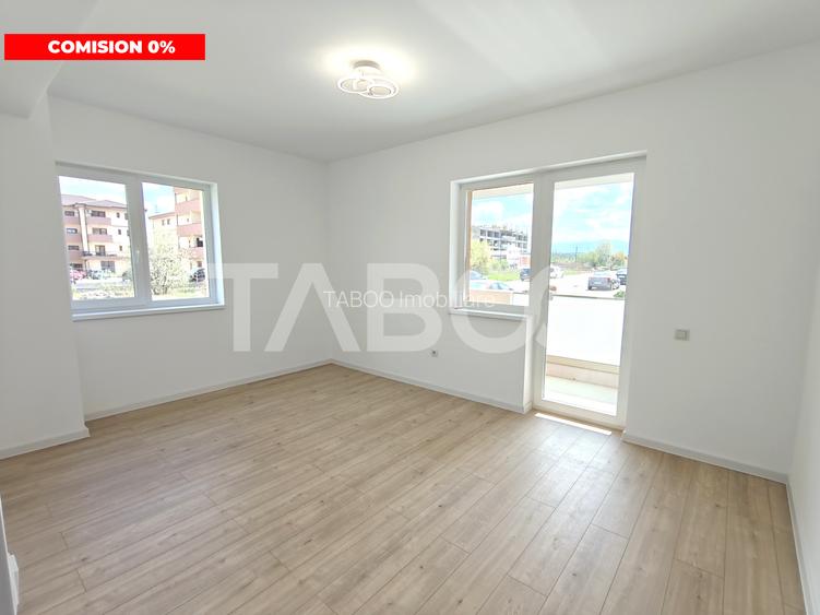 Apartament 3 camere decomandat - 2 bai - balcon - parcare - intabulat - 2