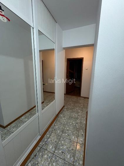 Vand apartament cu 4 camere in E3 - 10